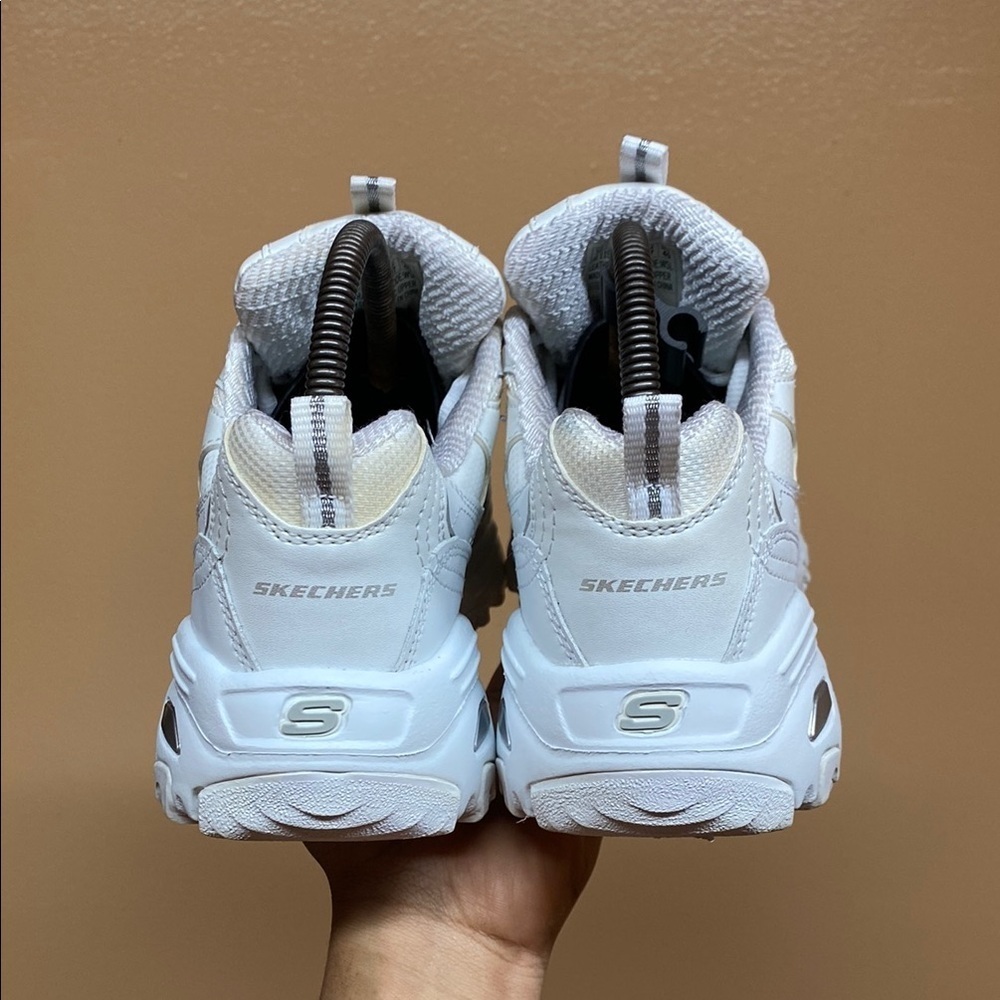 Skechers D’Lites White Cream Silver Sneakers - Picture 15 of 16